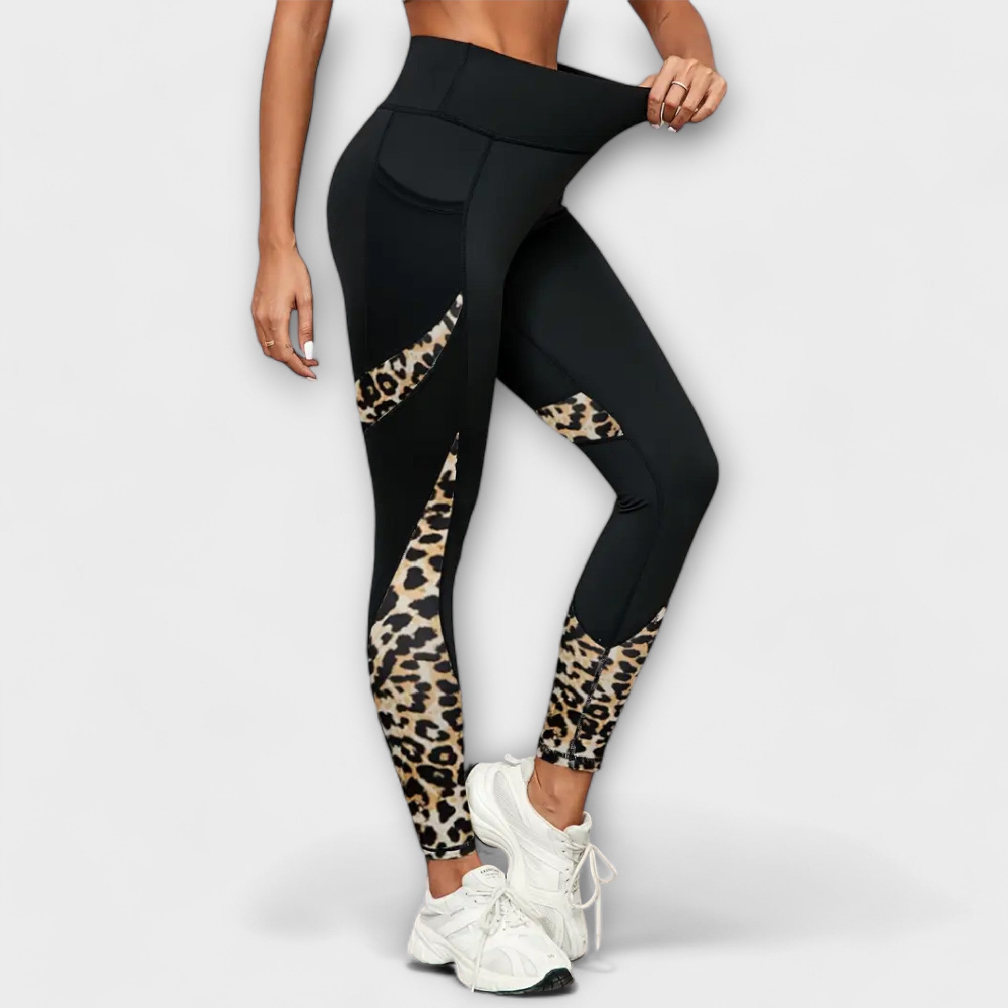 Hayley | High-Waisted Training Pants with Leopard Print