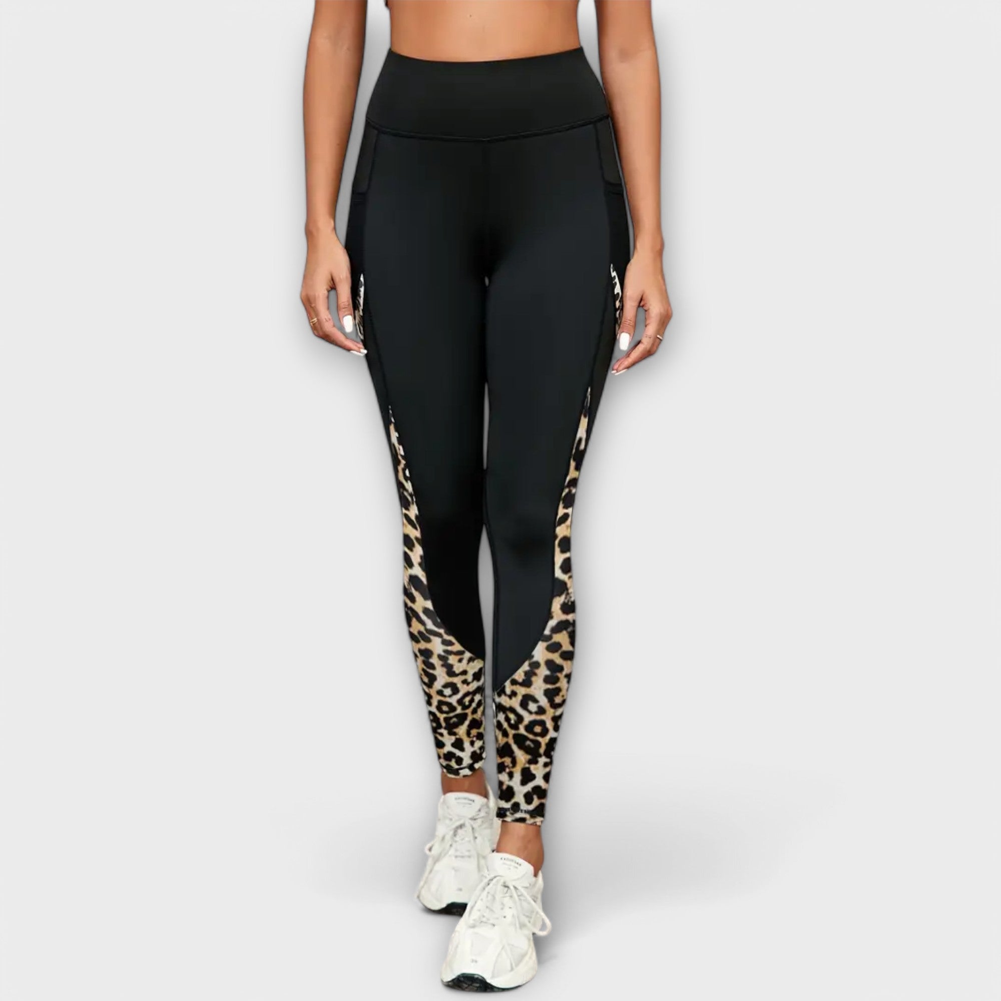 Hayley | High-Waisted Training Pants with Leopard Print